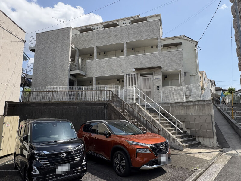 相鉄新横浜線「羽沢横浜国大」駅徒歩8分 2019年2月築 木造3階建 満室稼働中！
