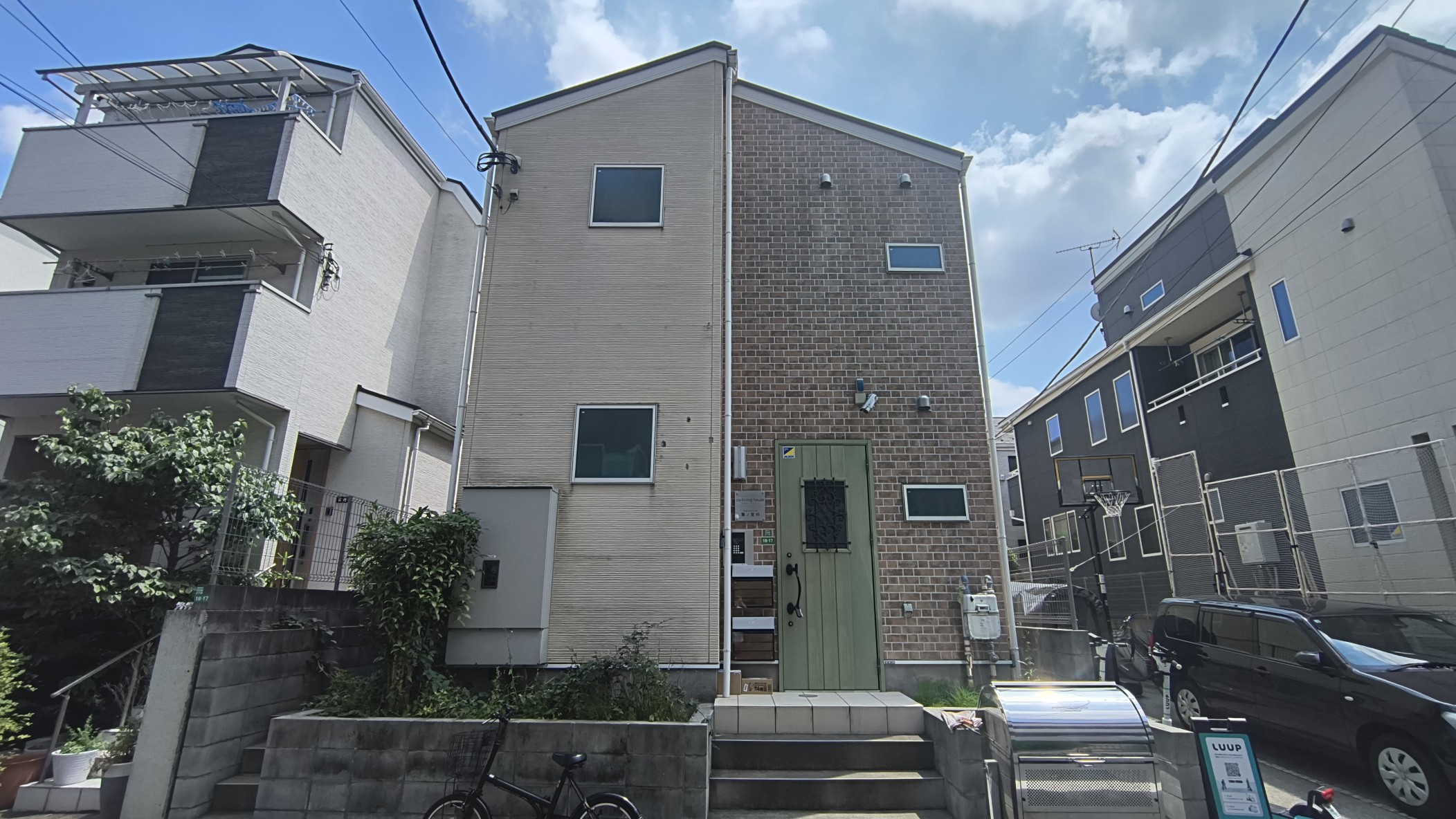 西武新宿線「都立家政」駅徒歩8分 2015年10月築 木造2階建