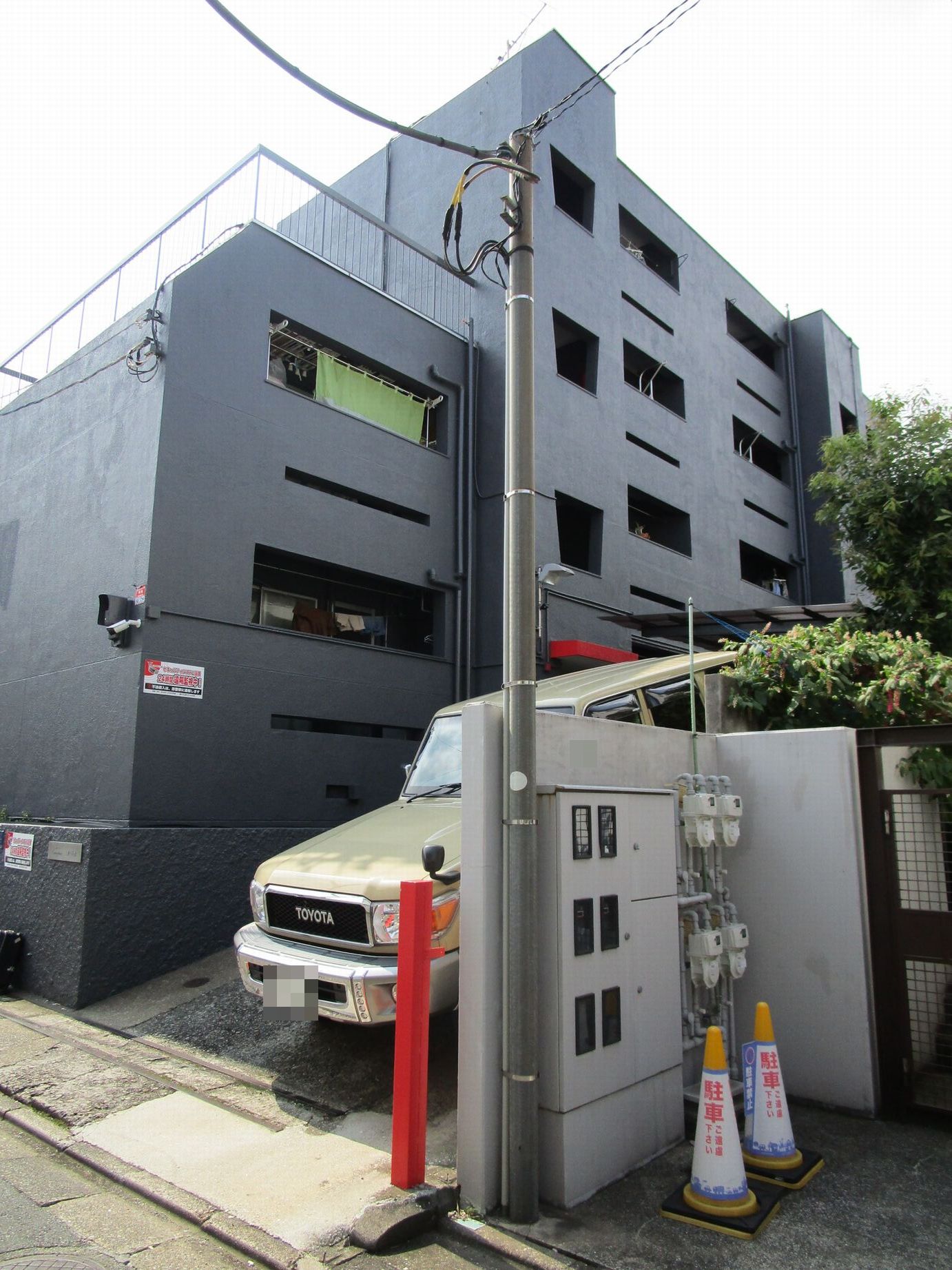 田園都市線「駒沢大学」駅徒歩14分 1967年8月築 RC造4階建