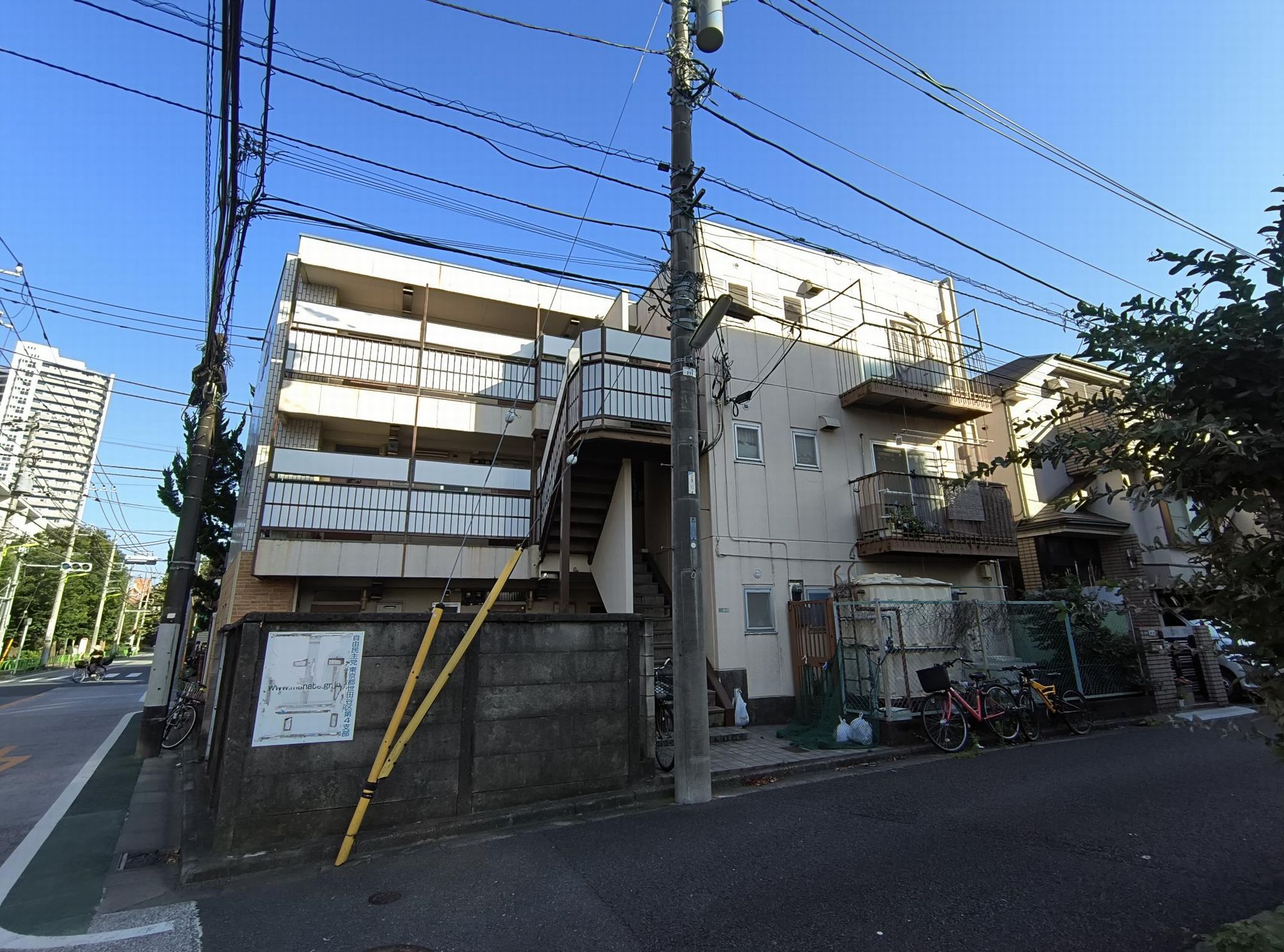 京王線「千歳烏山」駅徒歩10分 1982年12月築 S造3階