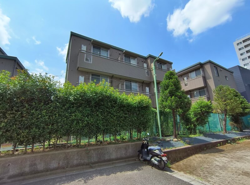 建物外観(南側) 建物外観(南側)