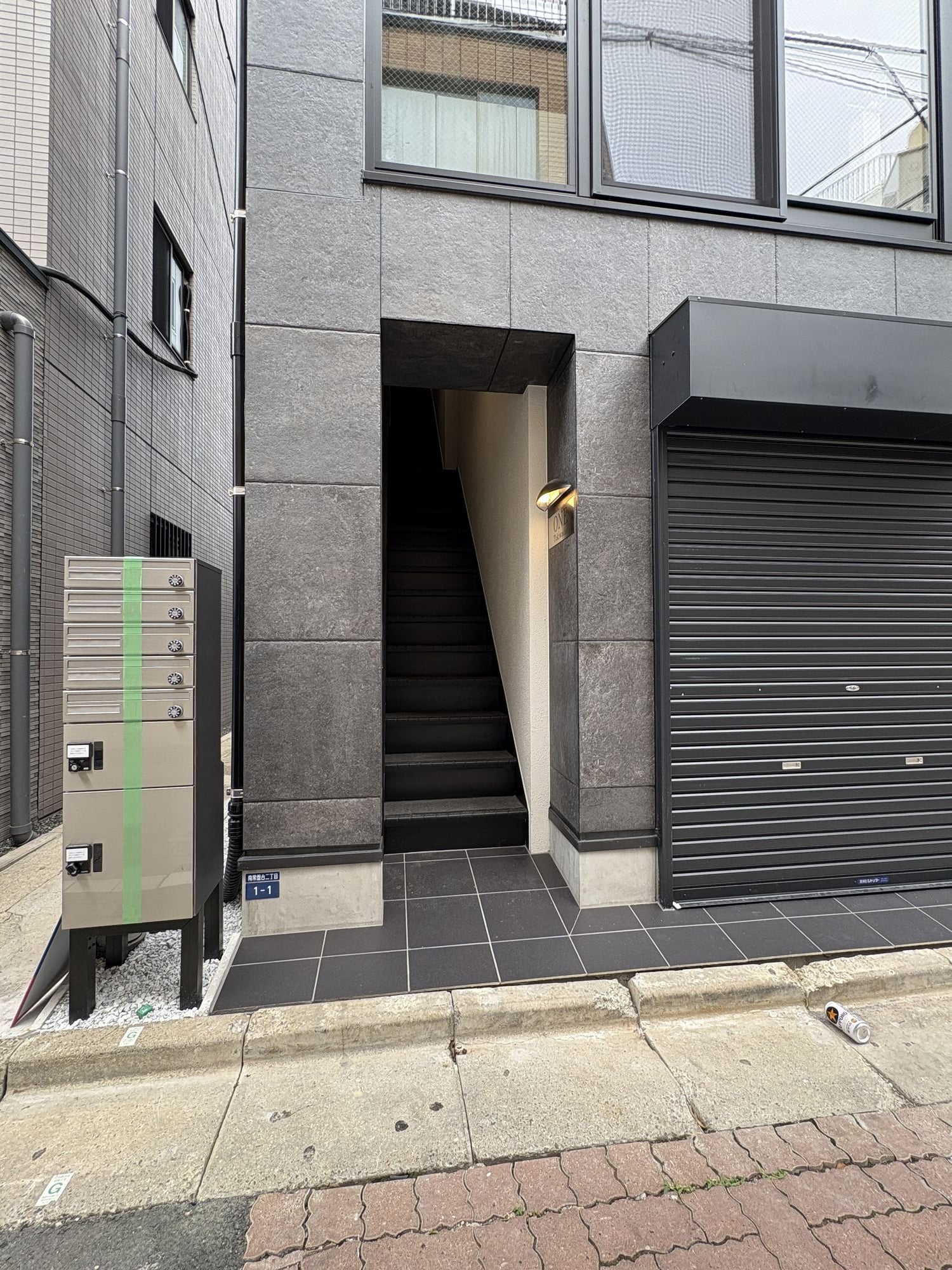 エントランス エントランス