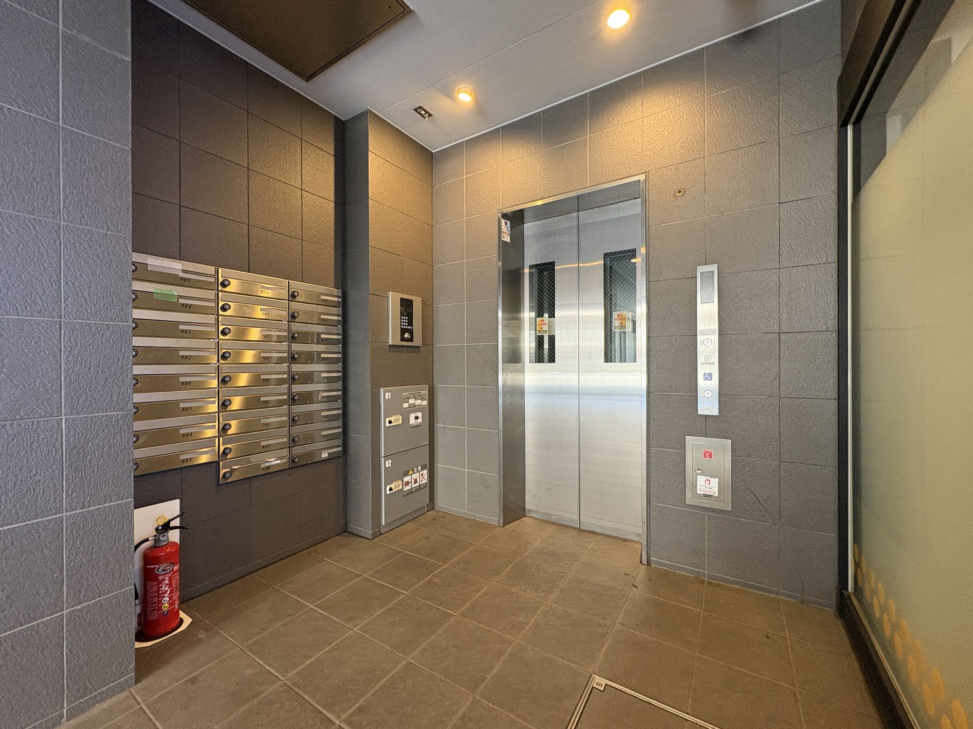 レジ専用エレベーターホール レジ専用エレベーターホール