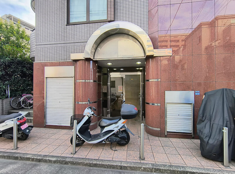 エントランス エントランス