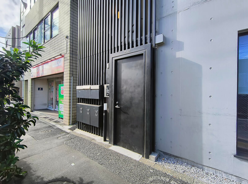 エントランス エントランス