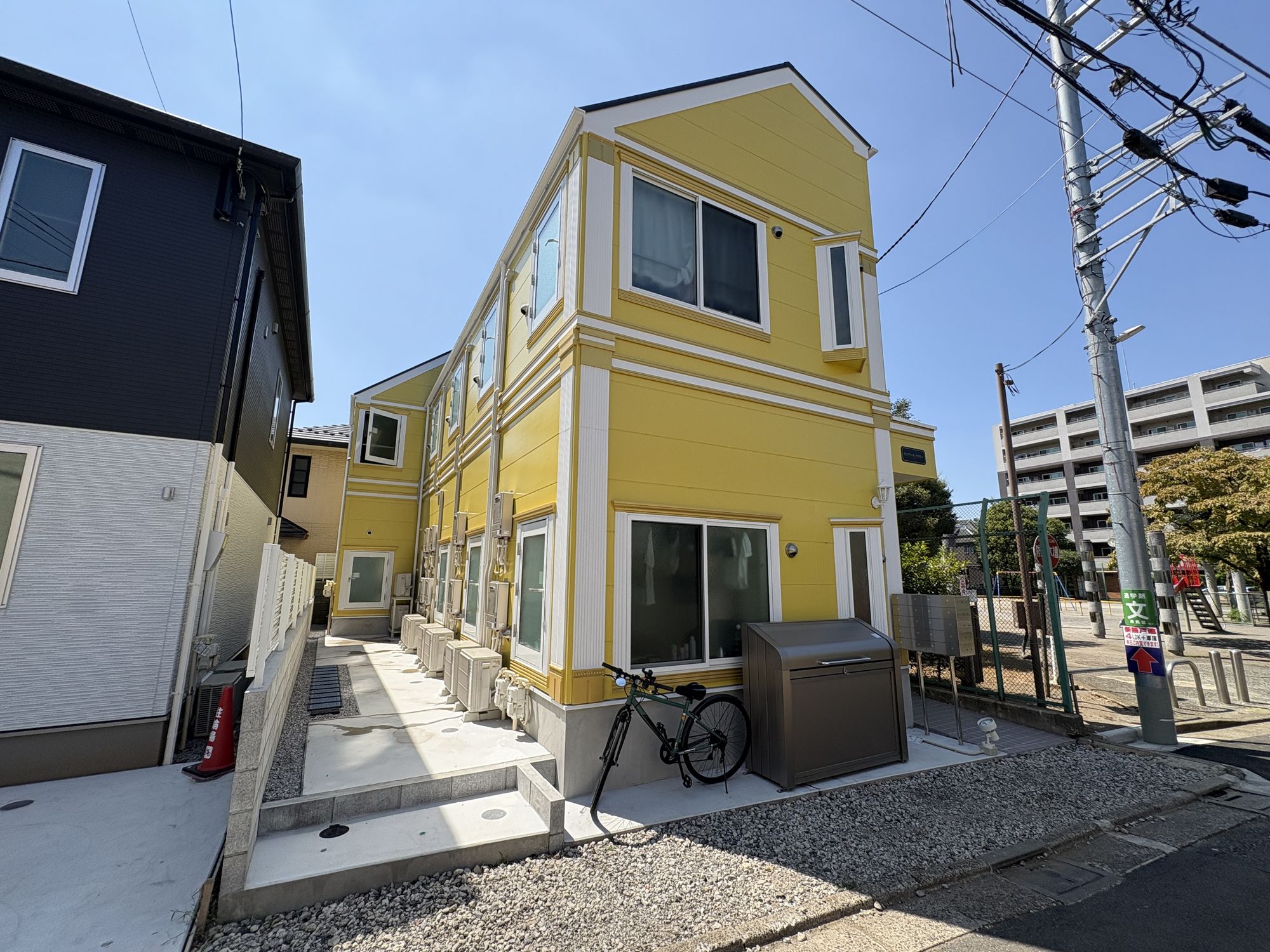 大江戸線・西武池袋線「練馬」駅徒歩9分 2025年5月築 木造2階建 準耐火構造 劣化対策等級3級 満室稼働中！