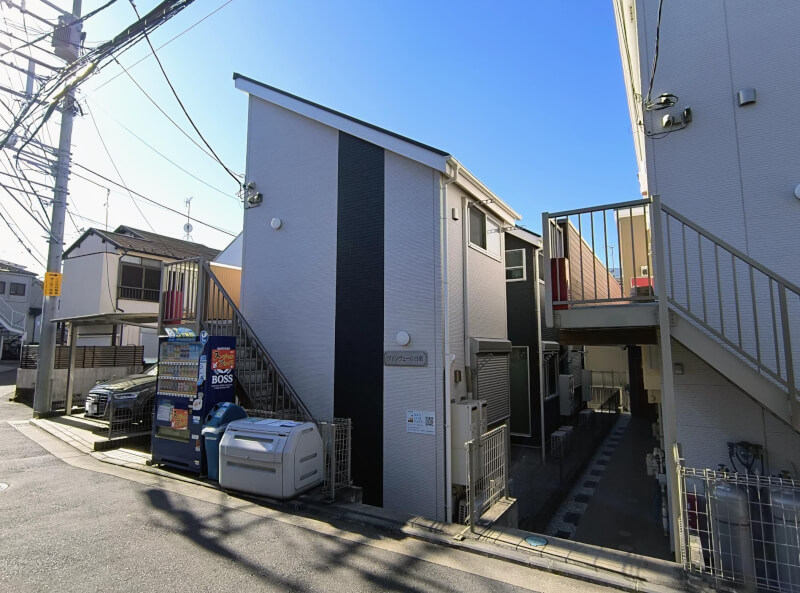 東急東横線「東白楽」駅徒歩11分 2017年3月築 木造2階建