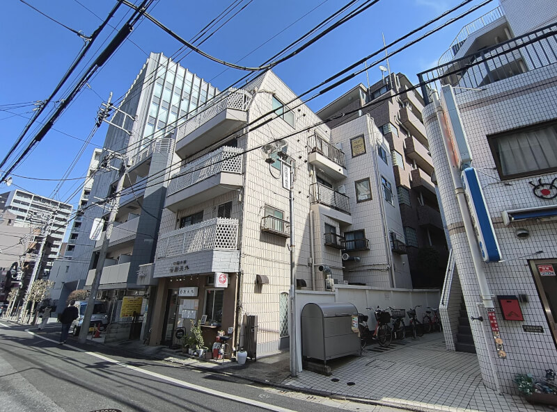 有楽町線「地下鉄成増」駅徒歩2分 1985年8月築 SRC造地下1階付4階建