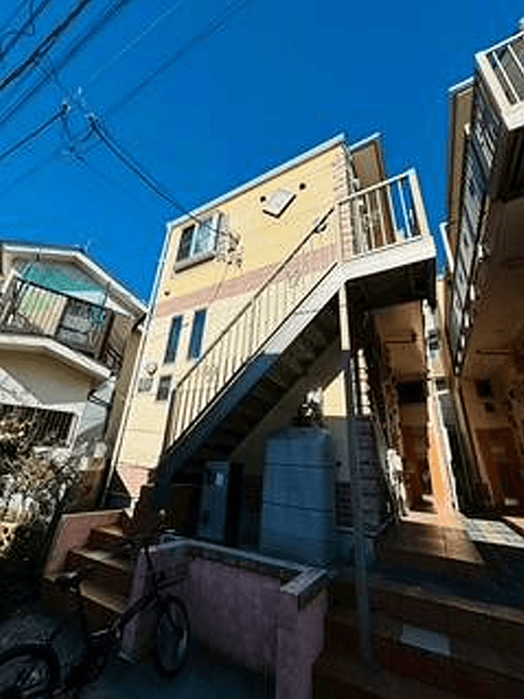 JR横須賀線「保土ヶ谷」駅徒歩14分 2013年11月築 木造2階建 JR横須賀線「保土ヶ谷」駅徒歩14分 2013年11月築 木造2階建