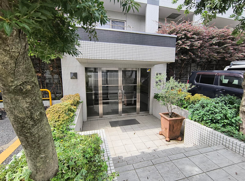 エントランス エントランス