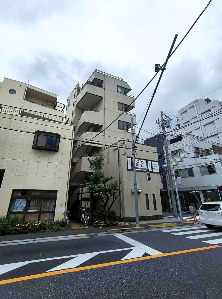 JR中央線「西荻窪」駅徒歩9分 1989年1月築 鉄骨造6階建 角地 JR中央線「西荻窪」駅徒歩9分 1989年1月築 鉄骨造6階建 角地