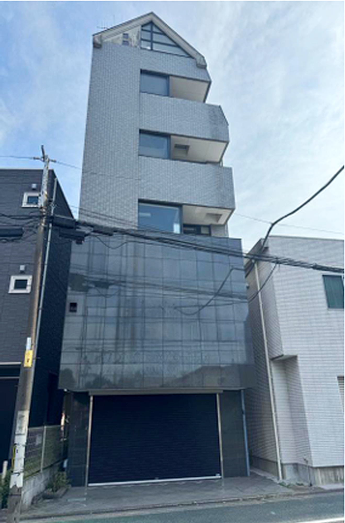 JR中央線「立川」駅徒歩15分 2000年1月築 RC造B1階付5階建 JR中央線「立川」駅徒歩15分 2000年1月築 RC造B1階付5階建
