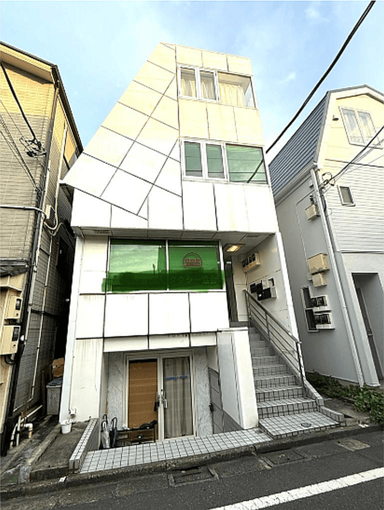 西武新宿線「沼袋」駅徒歩5分 1990年7月築 鉄骨造4階建 西武新宿線「沼袋」駅徒歩5分 1990年7月築 鉄骨造4階建