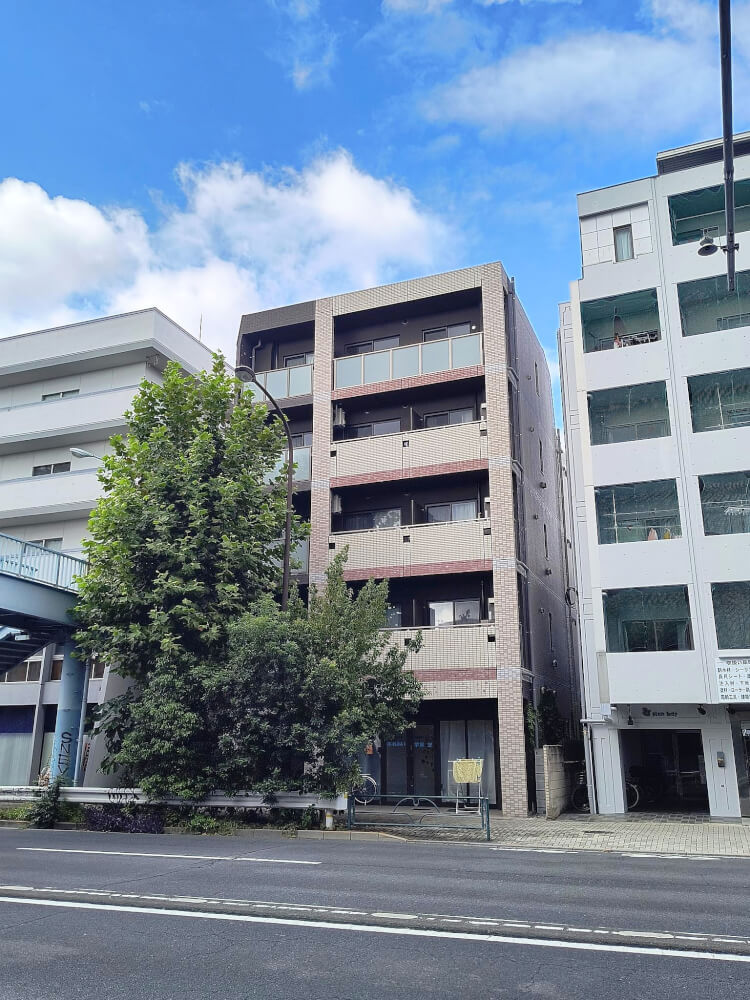 都営大江戸線「新江古田」駅徒歩7分 2015年2月築 RC造5階建 都営大江戸線「新江古田」駅徒歩7分 2015年2月築 RC造5階建