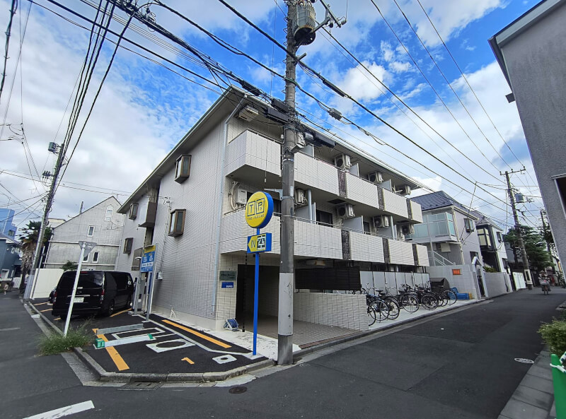 【HP限定】西武新宿線「野方」駅徒歩8分 1990年10月築 RC造3階建 【HP限定】西武新宿線「野方」駅徒歩8分 1990年10月築 RC造3階建